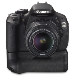 Canon 600D front up bg